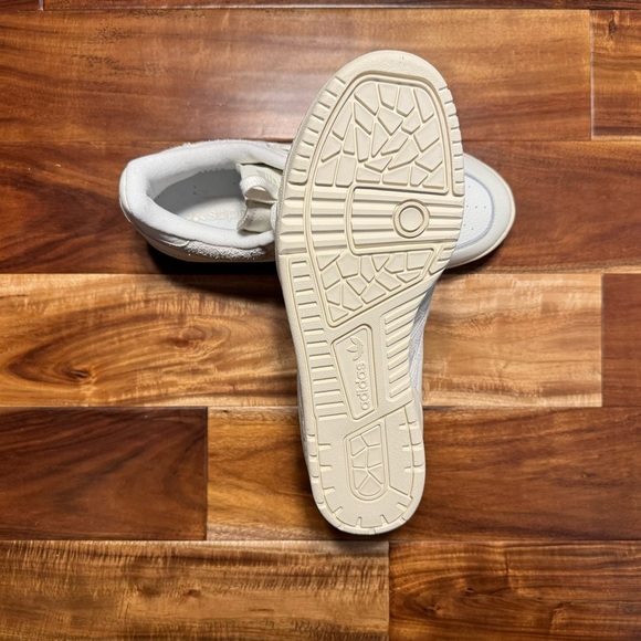 SOLD❗️- Adidas Rivalry 86 Low Off White/Orbit Grey IE7139 - Size 12.5 - Picture 12 of 16